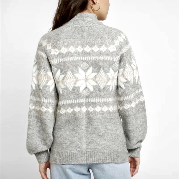 NWT Abercrombie & Fitch Fair Isle Snowflake Sweater Mock Turtleneck Knit Gray XS - Picture 5 of 6